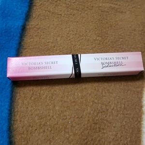 VS bombshell dual scent rollerball
